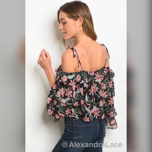 🌺Floral Off The Shoulder Top🌺 - Picture 2 of 5